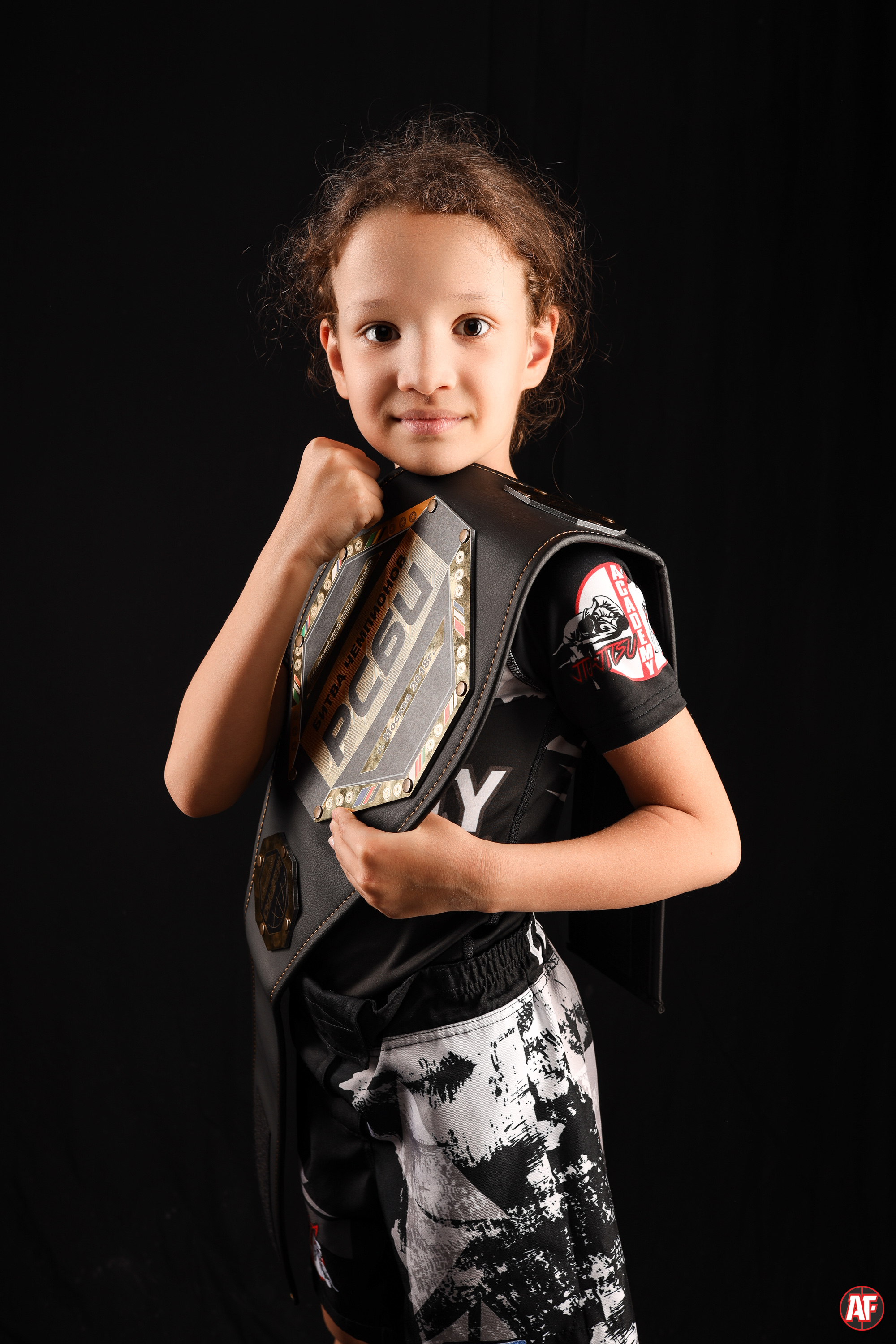 Fighting Academy | Академия файтинга | Клуб братьев Лапшиных. ММА, MMA, Джиу-Джитсу, jujutsu, КИКБОКСИНГ, ЖЕНСКАЯ САМООБОРОНА в Ростове-на-Дону на Западном для взрослых и детей. Групповые, сплит и индивидуальные тренировки.