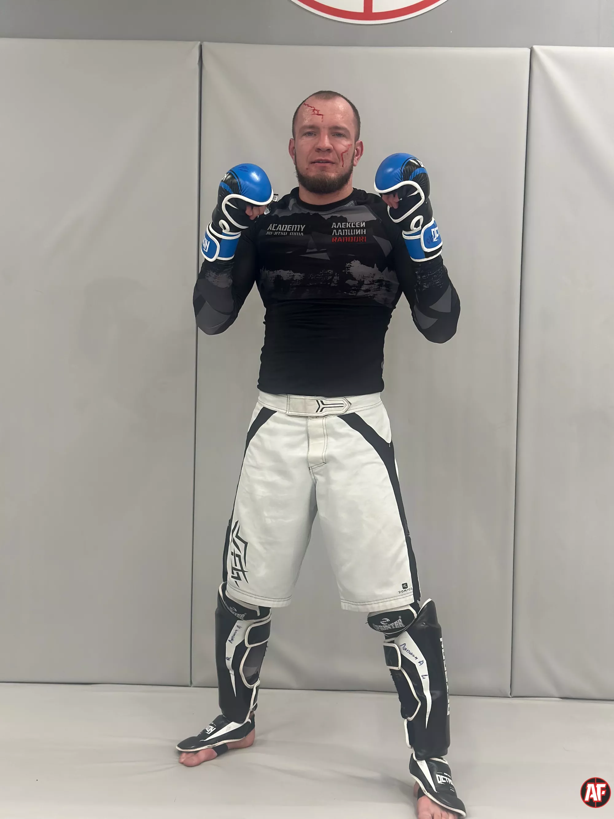 Fighting Academy | Академия файтинга | Клуб братьев Лапшиных. ММА, MMA, Джиу-Джитсу, jujutsu, КИКБОКСИНГ, ЖЕНСКАЯ САМООБОРОНА в Ростове-на-Дону на Западном для взрослых.